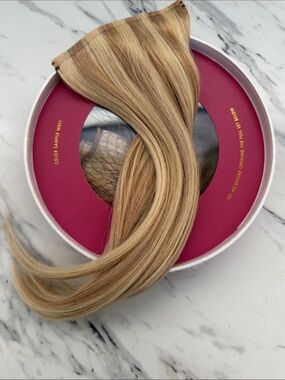 Luxy Hair Halo Extensions Dirty Blonde. 12” Never opened! Human Hair Extensions